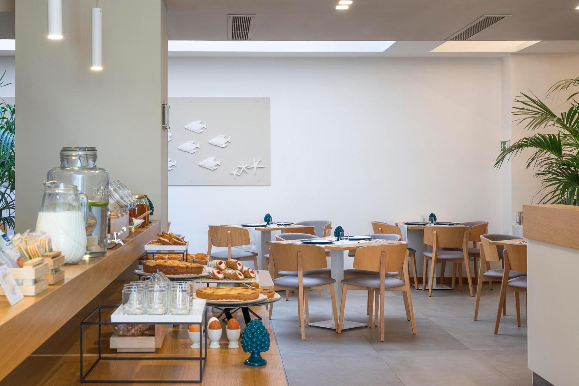 Albatros Hotel 4*