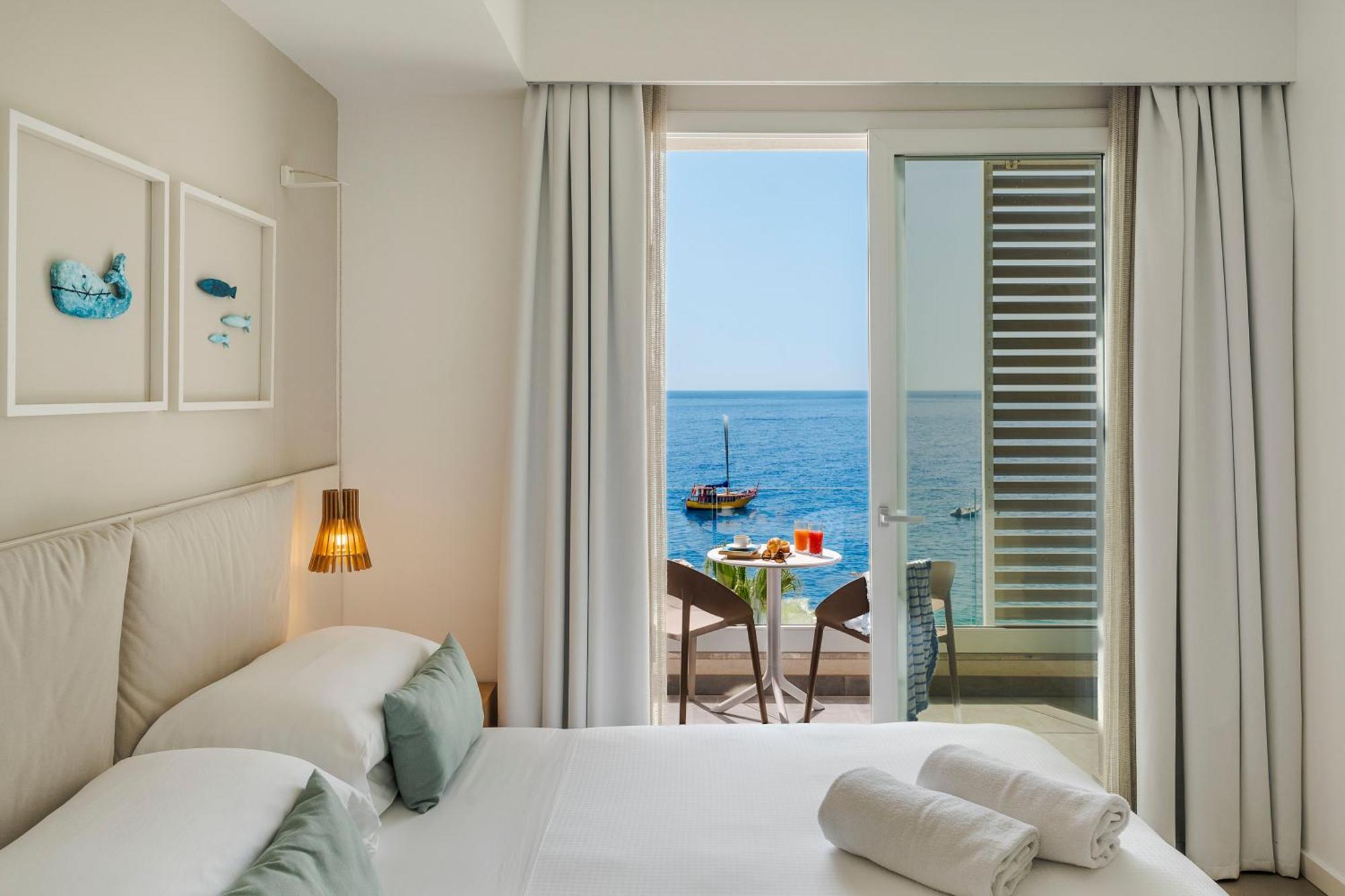 Albatros Hotel